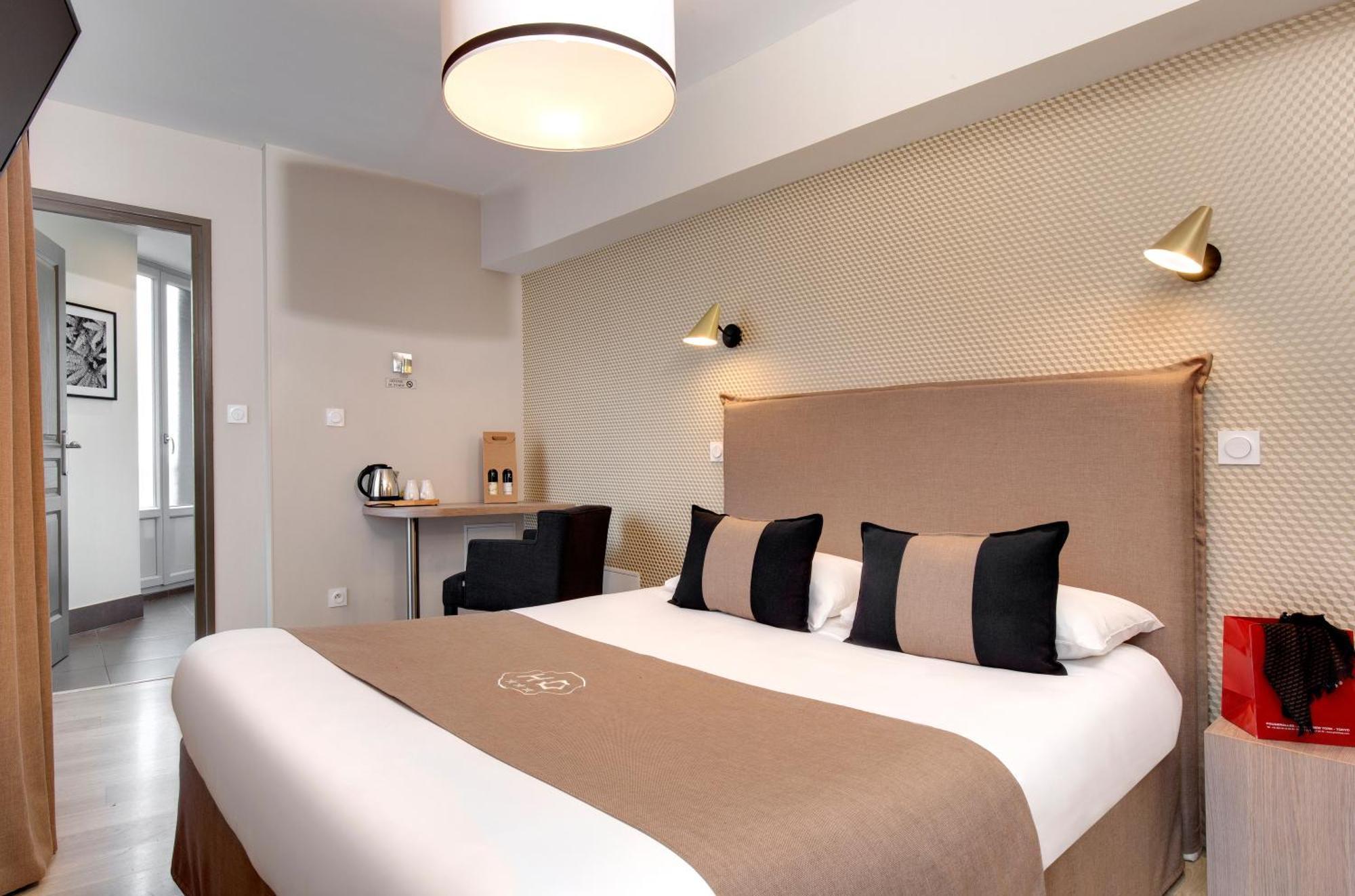 Double Room,843146309:JPEG